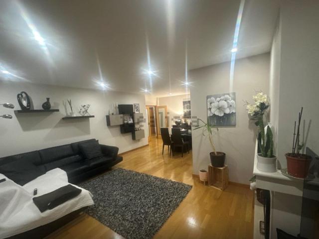 Apartamento, Santa Cruz do Bispo