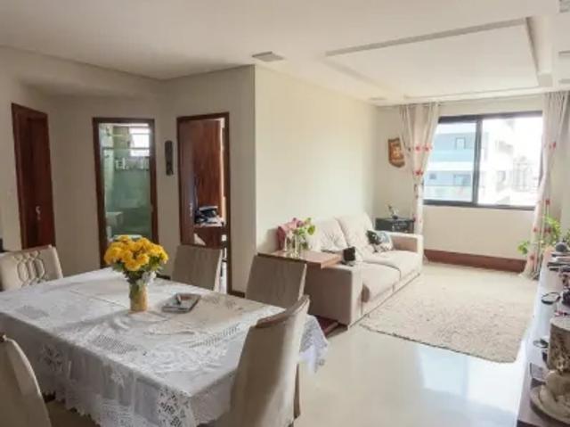 Apartamento com 2 quartos, 1 suíte e 2 vagas no Edifício Privilege, em Batista Campos