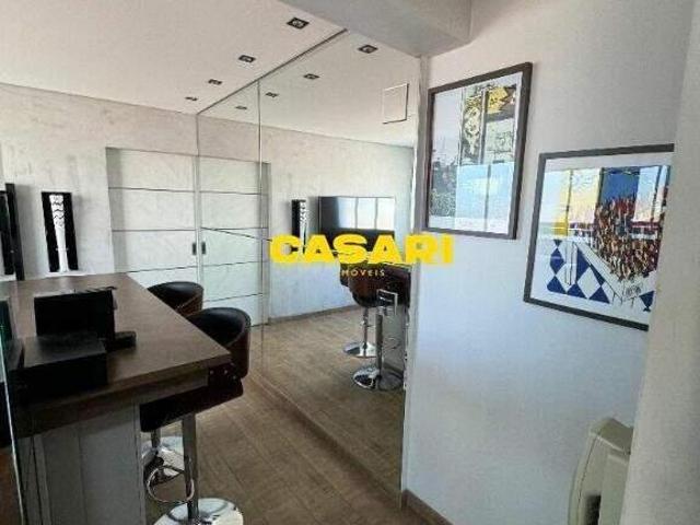 Apartamento Porteira Fechada, 1 quarto, 1 vaga coberta, 50m2. sacada vista livre