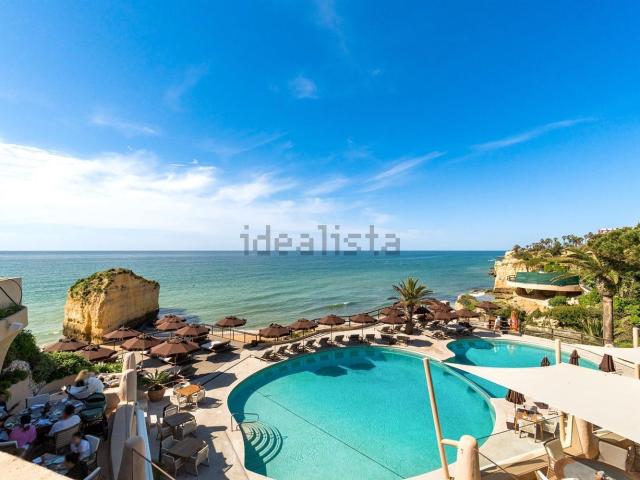 Apartamento, Porches