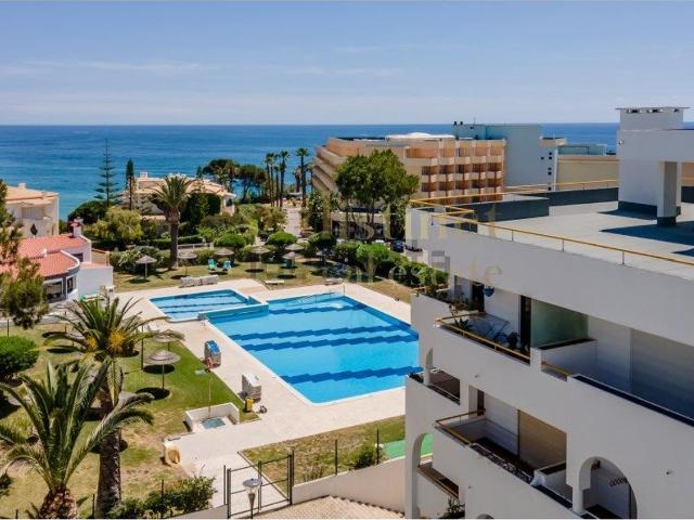Apartamento, Porches
