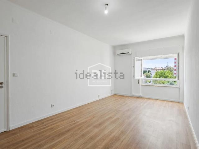 Apartamento, Póvoa de Santa Iria e Forte da Casa