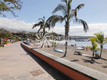 Piso en venta en Playa San Juan, Tenerife