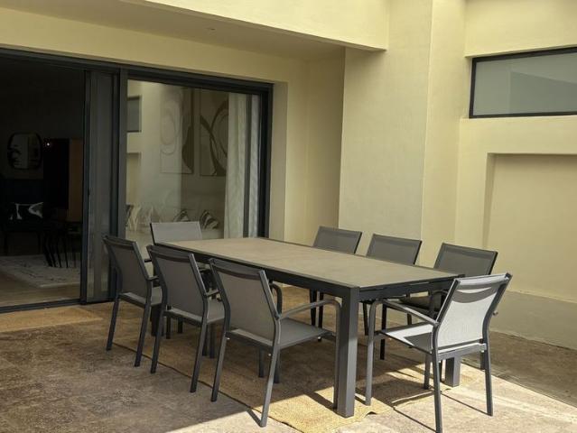 Apartamento planta baja en alquiler en Marbella, Marbella