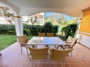 Apartamento planta baja en alquiler en Marbella, Marbella