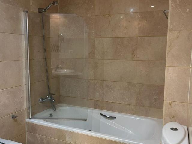 Apartamento planta baja en alquiler en Marbella, Marbella
