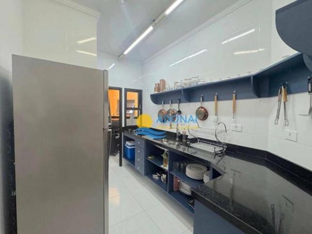 Apartamento próximo à praia com lazer — Enseada — Guarujá