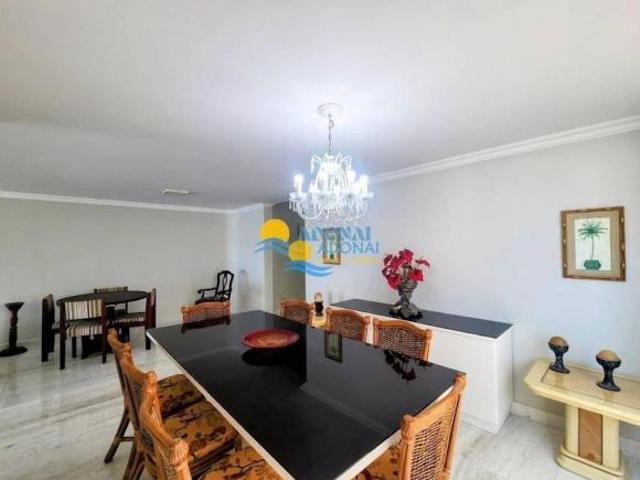 Apartamento próximo à praia com vista — Pitangueiras — Guarujá
