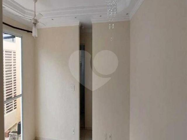 Apartamento pra venda Ed Vila das Praças aceita financiamento, 2 dorm, 1 banheiro, 1 vaga de garagem