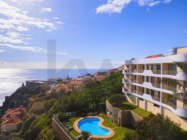 Apartamento Premium com Vista Mar, Piscina e Licença AL Ativ. 78m² Calheta