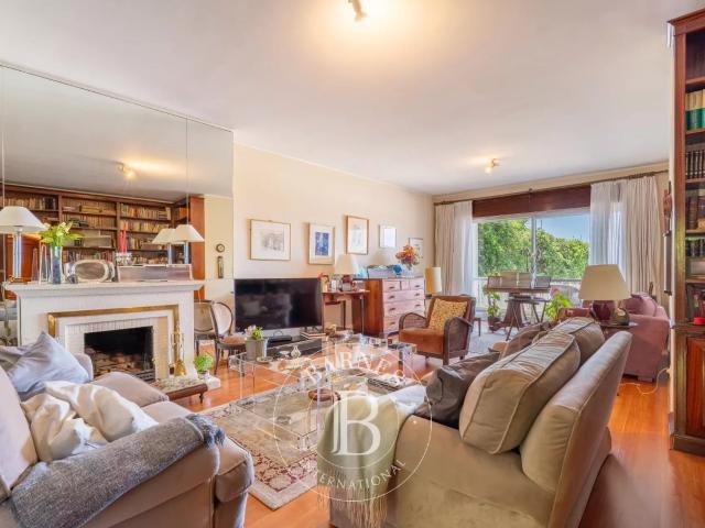 Apartamento primeira linha de mar. 192m² Porto