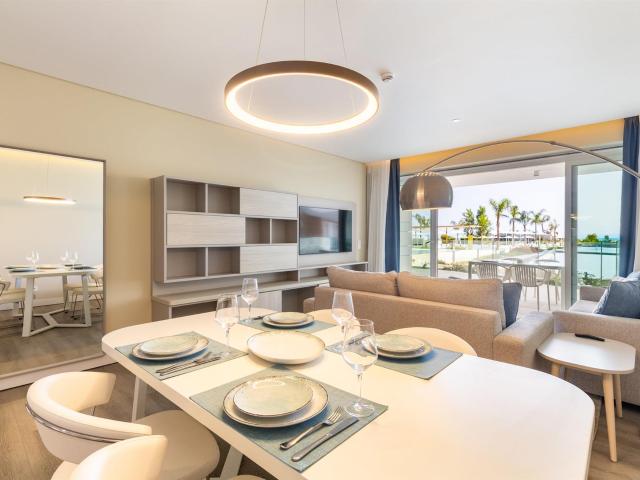 Apartamento Primeira Linha Mar 102m² Quarteira