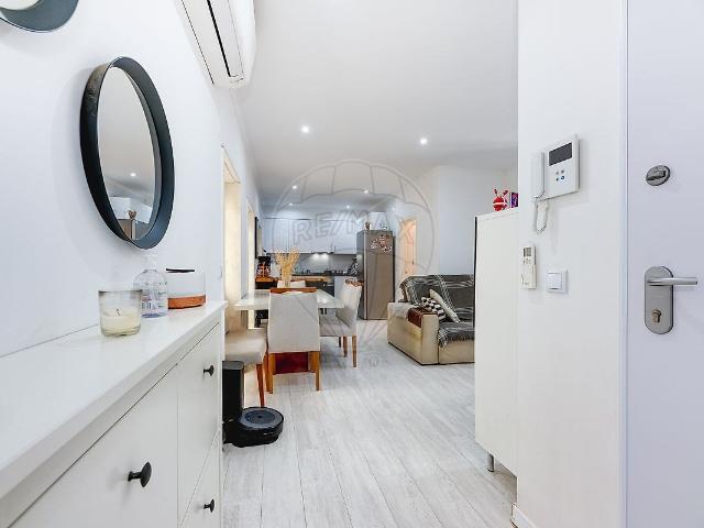 Apartamento R/C Garden & Business Suite 145m² Carcavelos e Parede