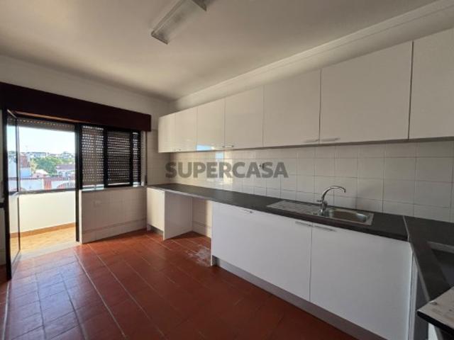 Apartamento Remodelado em Torres Novas