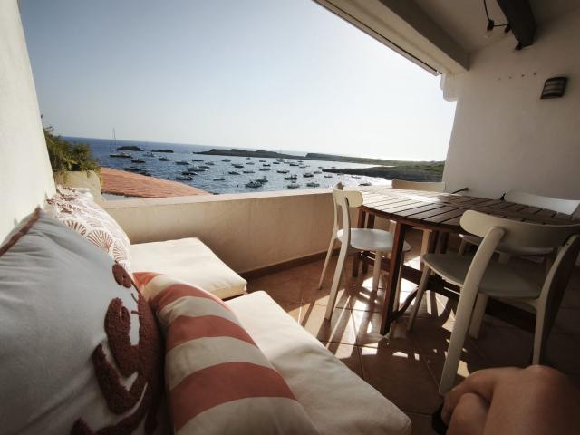 Apartamento renovado con vista al mar panorámica y gran terr. 73m² Sant Lluís