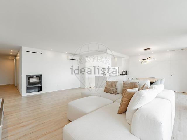Apartamento, Real Dume Semelhe