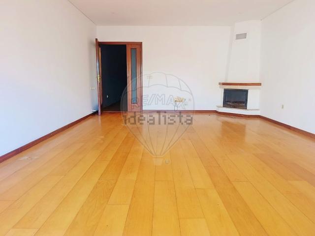 Apartamento, Real Dume Semelhe