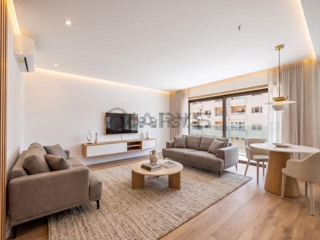 Apartamento, Real Dume Semelhe