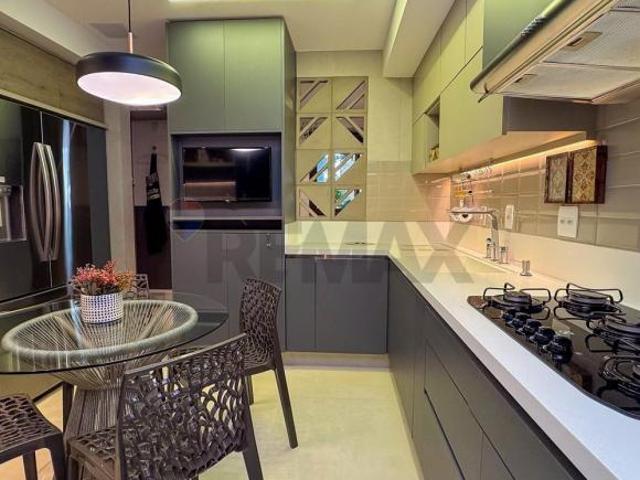APARTAMENTO REFORMADO 3 QUARTOS COM 2 VAGAS 208 ASA NORTE ACEITA FINANCIAMENTO