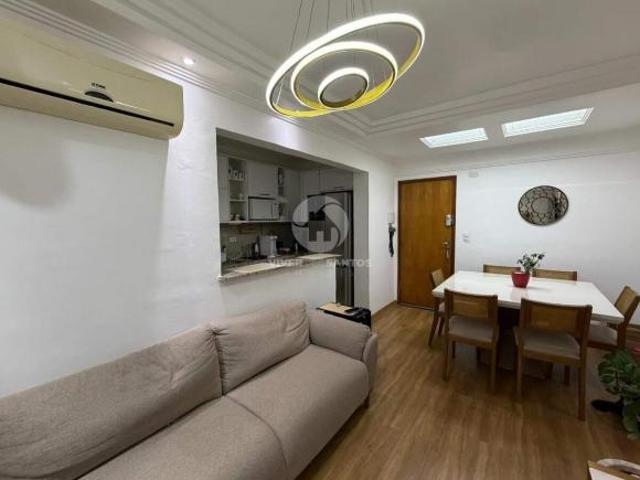 Apartamento Reformado, 1 Dormitório, Varanda, Vista Livre e Garagem Demarcada no Estuário – Santos/S