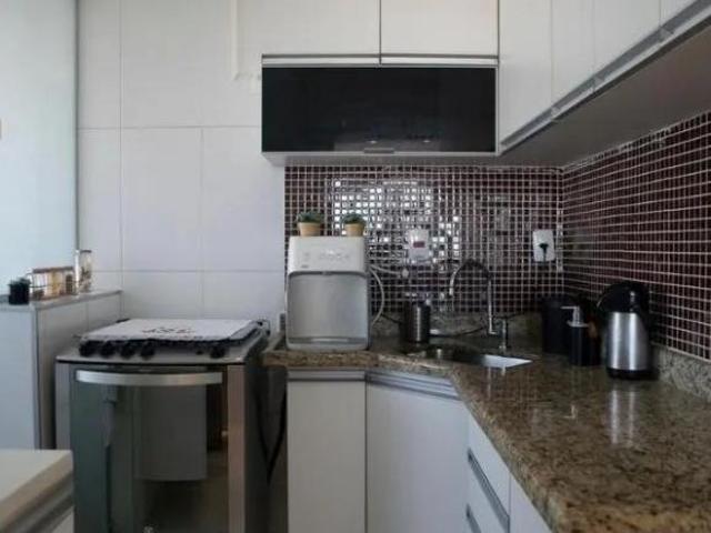 ] Apartamento Reformado 2 quartos c/ suíte, piscina, vaga, quadra, churrasqueira