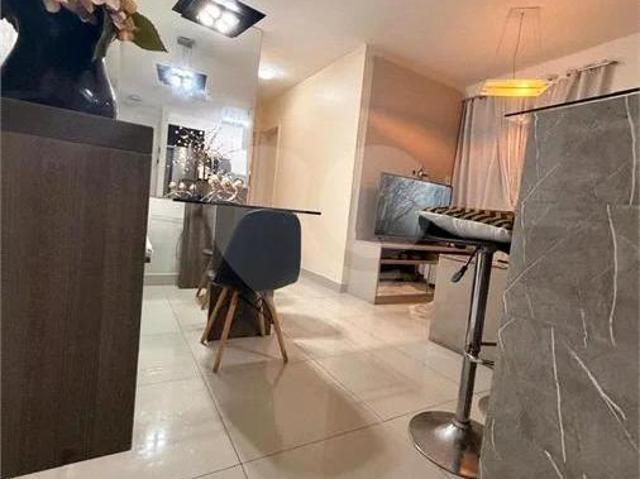 APARTAMENTO REFORMADO | 2 QUARTOS 1 SUÍTE | SACADA COM CHURRASQUEIRA | CONDOMÍNIO CLUB