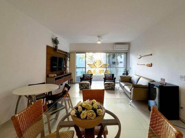 Apartamento Reformado com Vista para o Mar nas Pitangueiras – Alfa Imóveis Guarujá