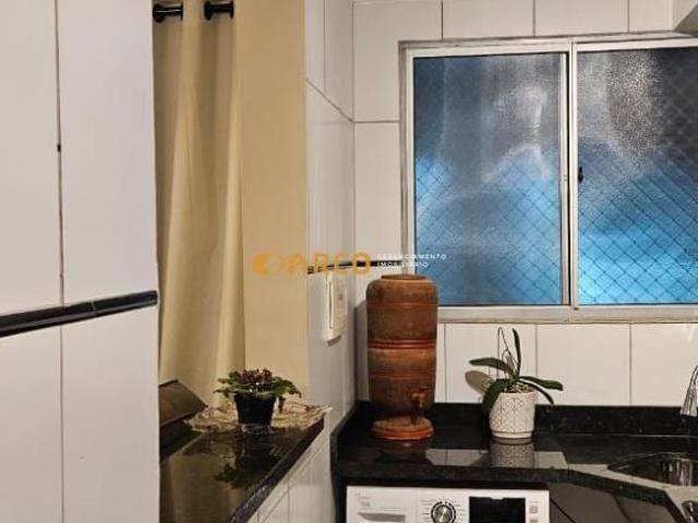 Apartamento Reformado com 45m² no Monte Castelo