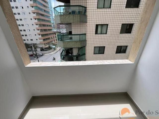 Apartamento Reformado a 100 Metros da Praia com 2 Dormitórios e Escritório na Tupi Praia Grande/SP