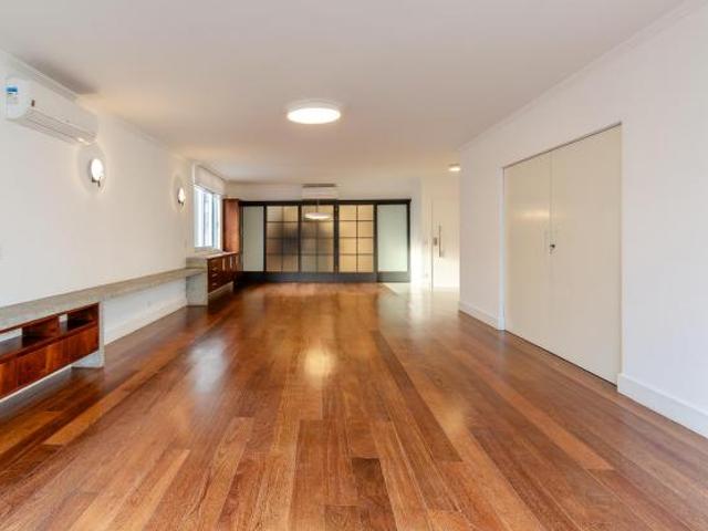 APARTAMENTO REFORMADO À VENDA EM HIGIENÓPOLIS 3 QUARTOS 2 SUÍTES 2 VAGAS