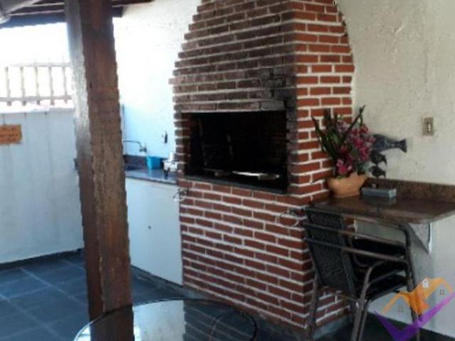 Apartamento reformado à venda no Centro de Caraguatatuba, localização privilegiada a poucos passos d