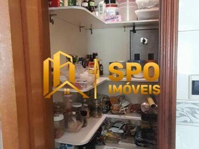 Apartamento Reformado à Venda no Condomínio Forest Hills