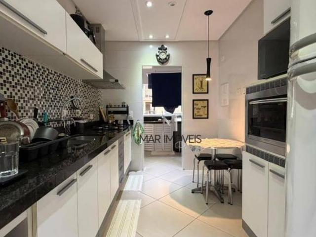 Apartamento reformado à venda no Guarujá Praia das Pitangueiras | Mar Imóveis Prime
