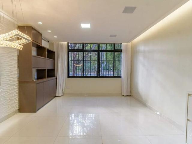 Apartamento Reformado de 3 Quartos com Suíte, Closet e Vista livre na SQS 409 Bloco P Asa Sul