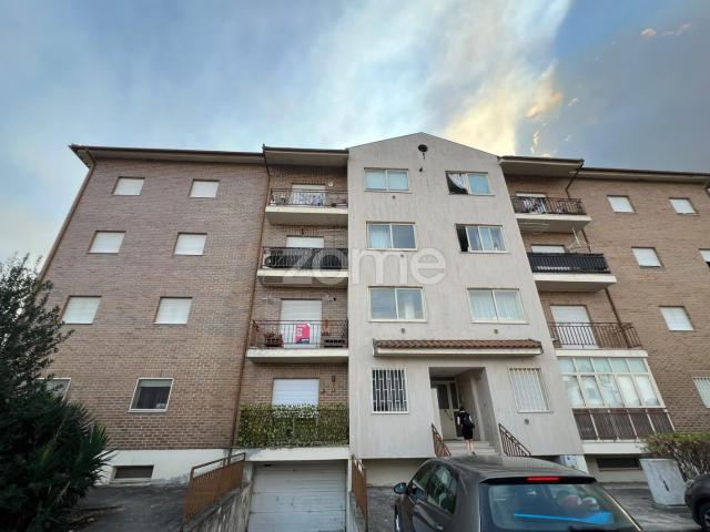 Apartamento reformado de 2 quartos com garagem em Chaves