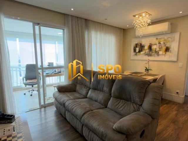 Apartamento reformado de 94m² no Living Chácara Flora com 3 dormitórios, 1 suíte, varanda e 2 vagas