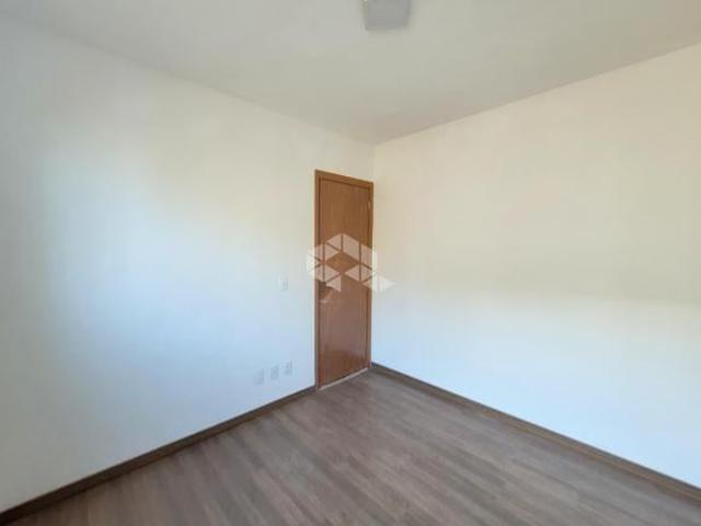 Apartamento Reformado e Desocupado c/ 2 quartos e vaga de garagem em condomínio fechado na Resting