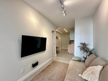 Apartamento reformado e mobiliado em Ipanema