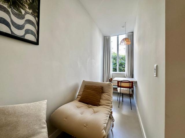 Apartamento reformado e mobiliado em Ipanema