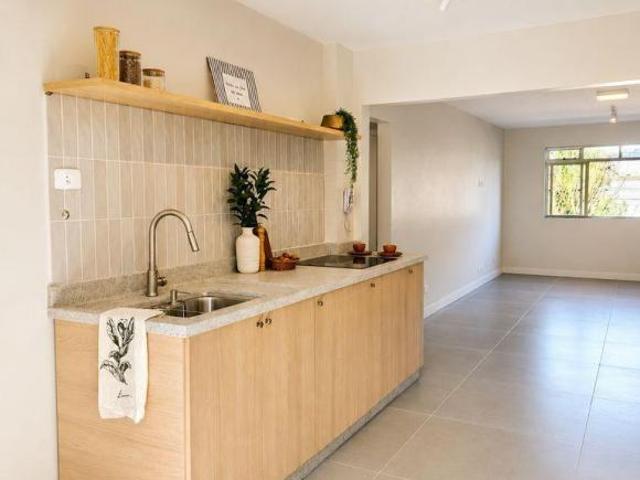 Apartamento reformado no Água Verde com 3 quartos e 1 vaga