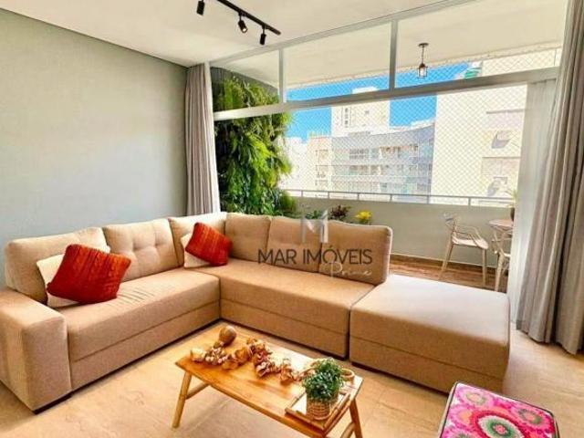Apartamento reformado na Praia das Pitangueiras / Guarujá