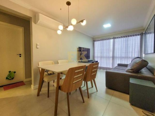 Apartamento reformado para venda, na QNL 12, de 43m², com 2 quartos e garagem coberta