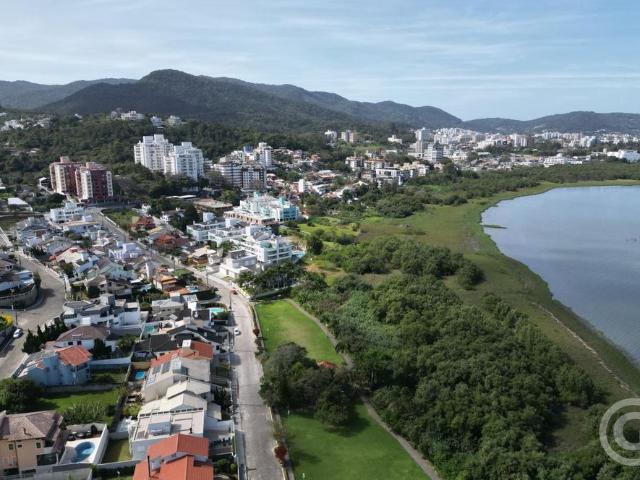 Apartamento residencial, 112.89m²