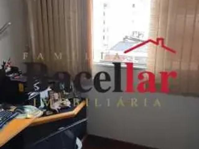 Apartamento: / Residencial / Tijuca