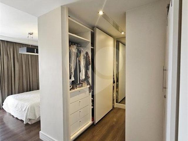 Apartamento Residencial a venda na REAL PARQUE!