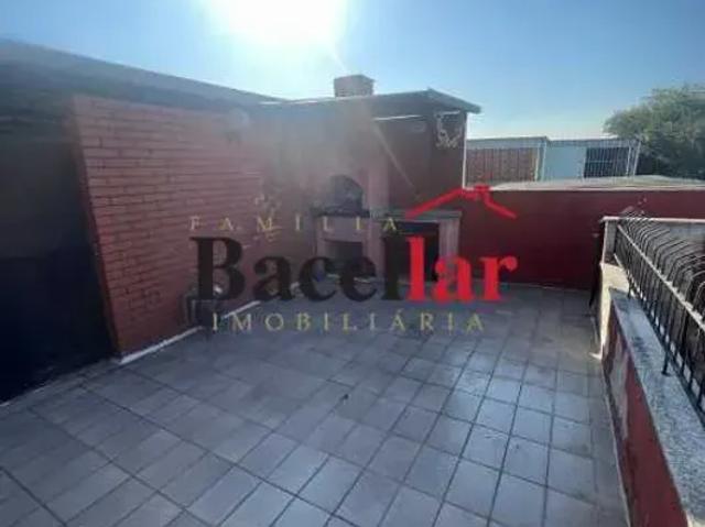Apartamento / Residencial / Acari