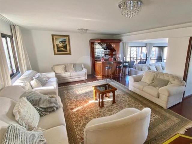 Apartamento Residencial Batel Área Útil: 350,78 m² Área Total: 478,22 m²