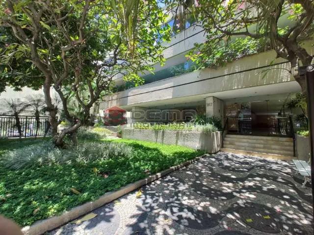 Apartamento: / Residencial / Jardim Botânico