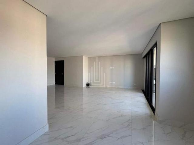 Apartamento residencial no Centro de Foz do Iguaçu – 159,81 m² à venda