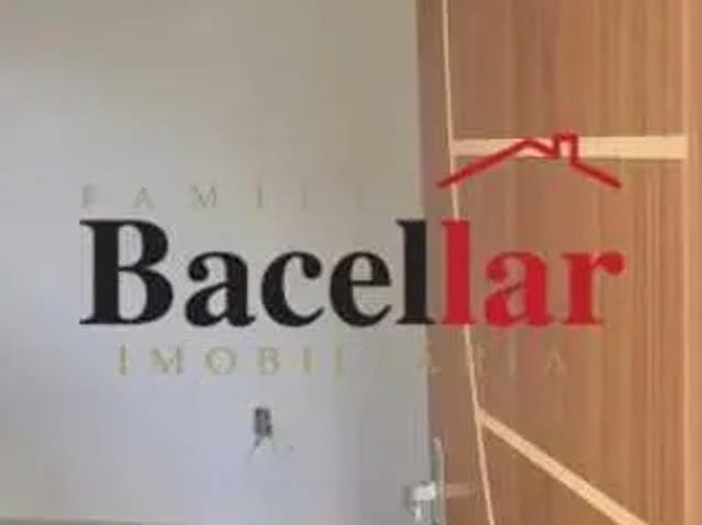 Apartamento: / Residencial / Penha Circular